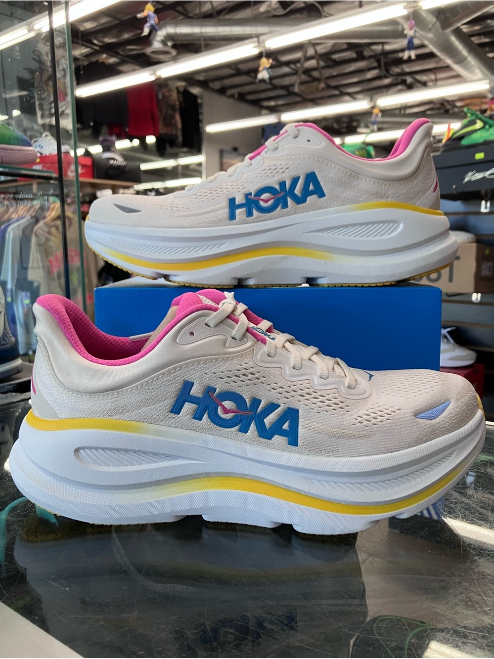 Women’s Hoka Bondi 9 Alabaster Birch Size 11